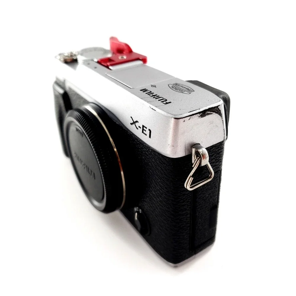 Fujifilm X Series X-E1 16.3MP Digital SLR Camera Silver Complete In Box Tested